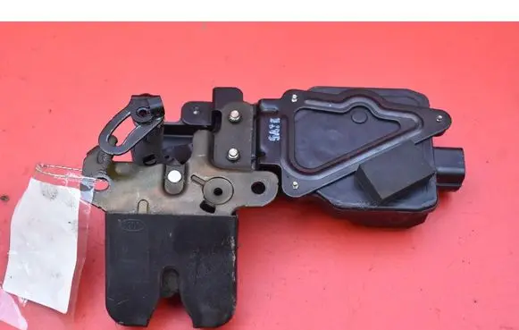 KIA Cerato Tailgate/trunk/boot lock/catch/latch