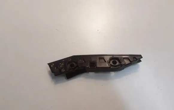 Skoda Kamiq Front bumper mounting bracket 658807183