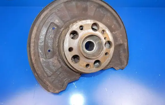 Mercedes-Benz E A207 Stub axle 