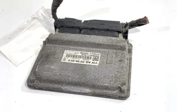 Skoda Fabia Mk1 (6Y) Engine control unit/module ECU 03E906023B