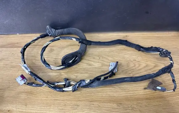 Opel Insignia A Tailgate/trunk wiring harness 13273612