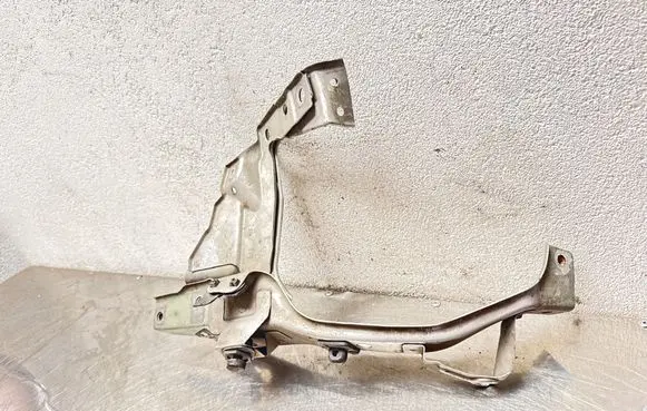 Opel Zafira B Headlight/headlamp mounting bracket 13145254