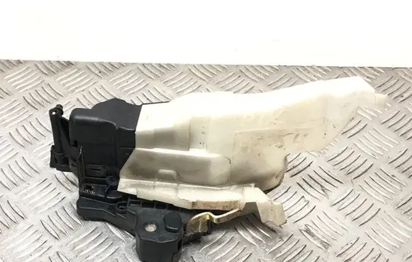 Mercedes-Benz CLK A208 C208 Front door lock 40531115008 2027200335 012675