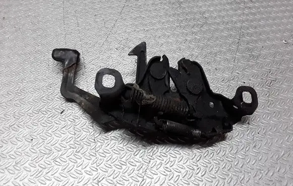 Nissan Terrano Engine bonnet/hood lock/catch