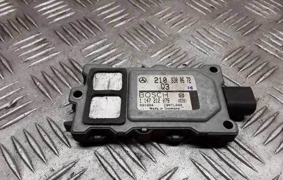 Mercedes-Benz E W210 Reducing agents exhaust control unit 2108300672 1147212079 28RTL000