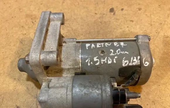 Peugeot Partner III Starter motor 9832577880 ESW2021HE 30J98666K
