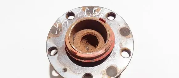 Audi A6 S6 C6 4F Rear wheel hub