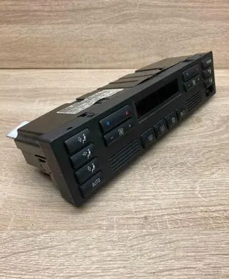 BMW 7 E38 Climate control unit 6901314 3330M