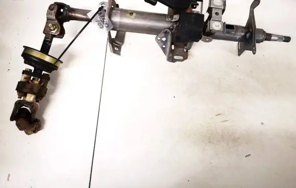 Nissan X-Trail T30 Steering wheel axle