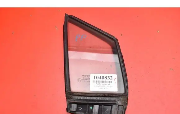 Toyota Corolla E10 Front door window glass four-door 