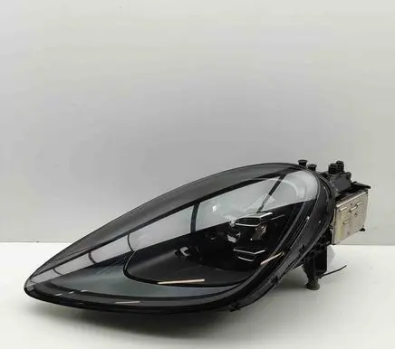 Porsche Cayenne (9Y0 9Y3) Headlight/headlamp 7P5941572AG 9Y0941033AK