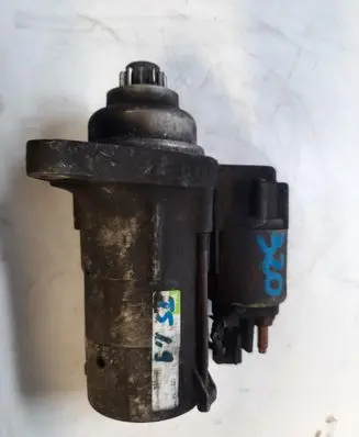 Volkswagen Golf V Starter motor 02Z911023H