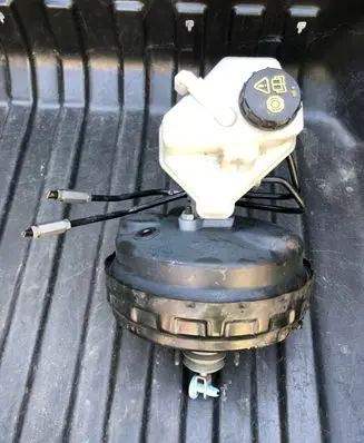 Land Rover Evoque I Master brake cylinder BJ322B195AC