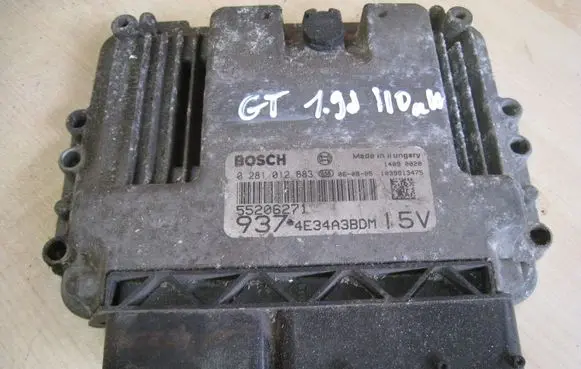 Alfa Romeo GT Engine control unit/module 0281012883 55206271 937