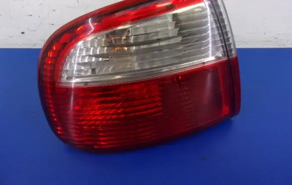 Seat Toledo II (1M) Rear/tail lights 1M5945095B