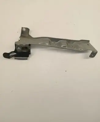 BMW 1 F40 Fender mounting bracket 7450378