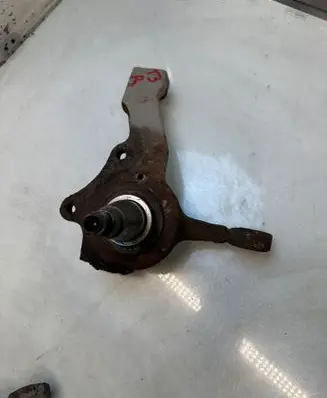 Volkswagen Transporter - Caravelle T3 Front wheel hub spindle knuckle 213