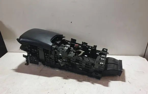 Jaguar XJL Armrest 