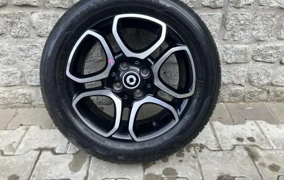 Smart ForFour II W453 R15 alloy rim A4534018600