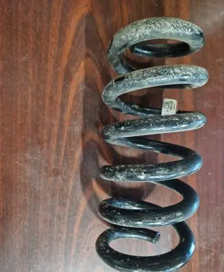 BMW X5 G05 Rear coil spring 6889056 221747021