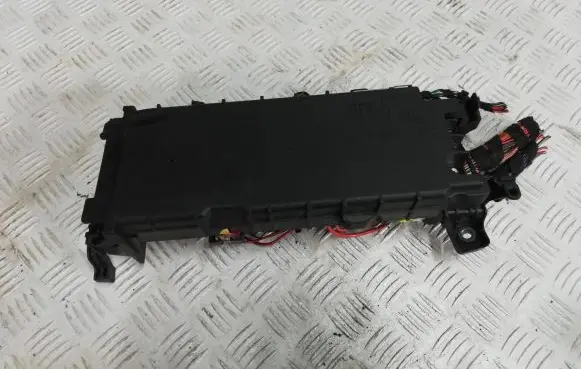 Mercedes-Benz B W246 W242 Fuse module A2465400140