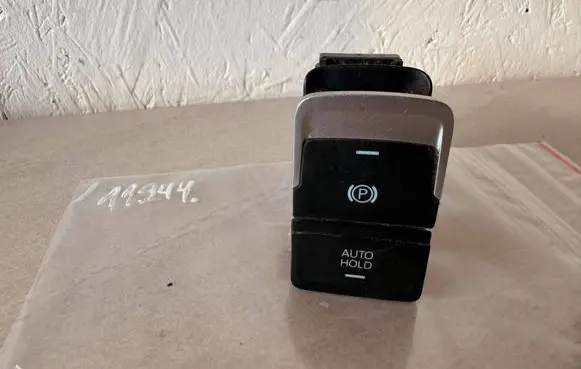Volkswagen Golf VII Hand parking brake switch 5G0927225D