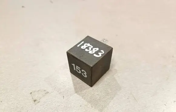 Seat Alhambra (Mk1) Other relay 357907467 61237007