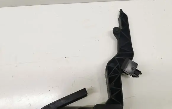 Volkswagen PASSAT B5 Accelerator throttle pedal 8D1721506