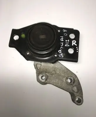 Nissan Qashqai Engine mount bracket F6036100