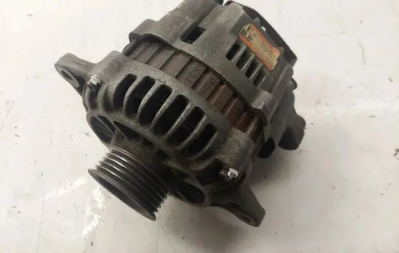 Mazda Xedos 6 Generator/alternator A3T08491A 933173 A3T08491C