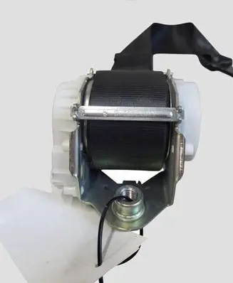 Volkswagen Golf Plus Rear seatbelt 5M0857805 33041587E 33017492B