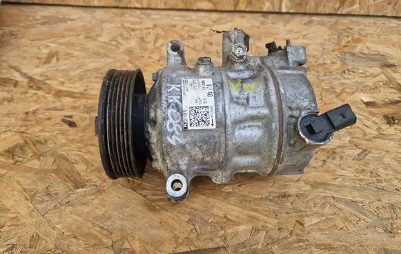 Volkswagen Jetta V Air conditioning (A/C) compressor (pump) 5KO