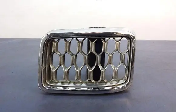 Jeep Grand Cherokee Front grill 5ZV07TRMAA