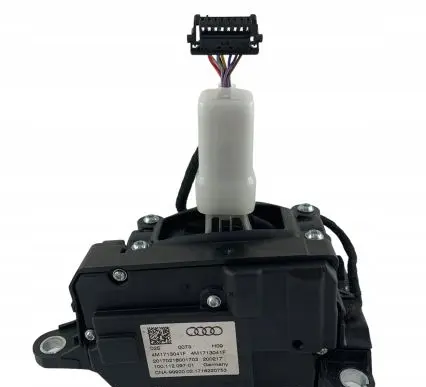 Audi Q7 4M Gear selector 4M1713041F 4M1713041D