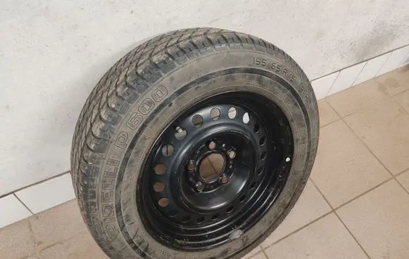 BMW 3 E36 R15 spare wheel 1179030