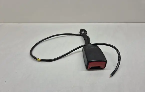 Mercedes-Benz C W203 Front seatbelt buckle 2038600169