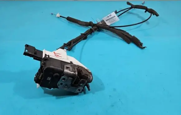 Peugeot Partner Rear door lock 828414 IMPRK1388485