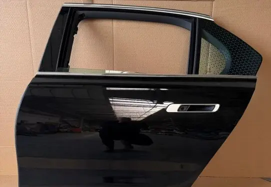 BMW 7 G70 Rear door 