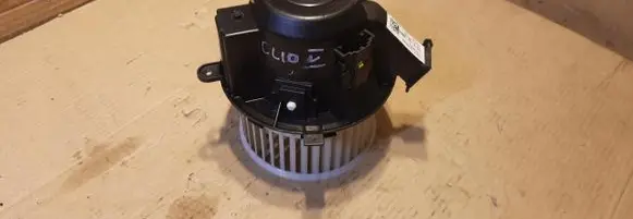 Renault Twingo III Heater fan/blower EE795002