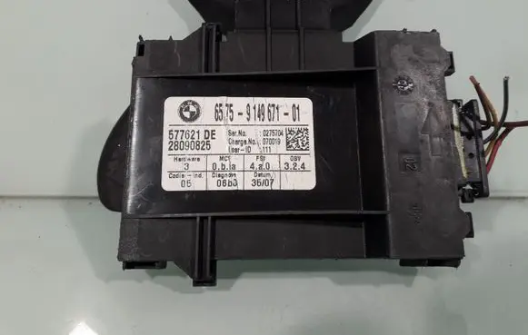 BMW 1 E81 E87 Interior lighting relay 6575914967101