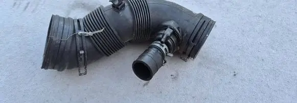 Volkswagen New Beetle Air intake hose/pipe 1C0129684BF
