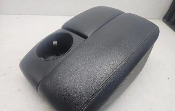 Audi Q7 4L Armrest 4L0971178
