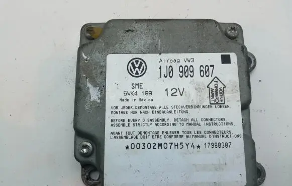 Volkswagen PASSAT B5 Airbag control unit/module 1J0909607