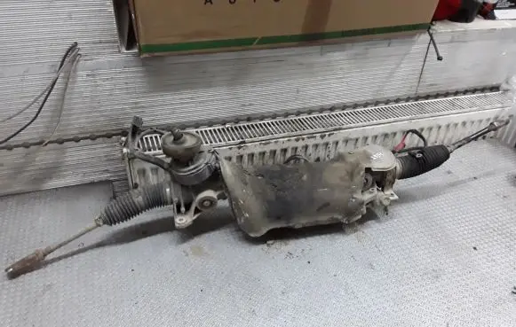 Volkswagen Caddy Steering rack 1K1909144J 1K1423105B