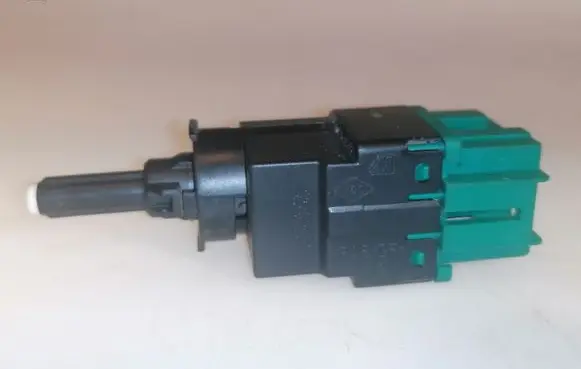 Renault Trafic III (X82) Brake pedal sensor switch 253203383R