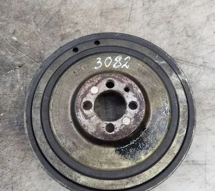 Opel Zafira B Crankshaft pulley 55208280