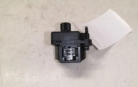 Citroen C5 Air flap motor/actuator 4PUH19E616AB