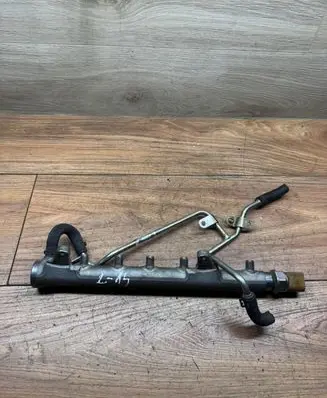 Volkswagen PASSAT B6 Fuel main line pipe 03L130089B 00000389