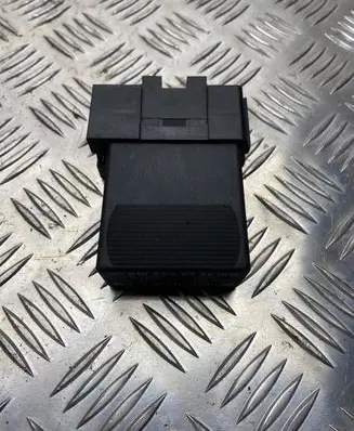 Mercedes-Benz Vito Viano W638 Other relay 0165452332 05014000 05914000