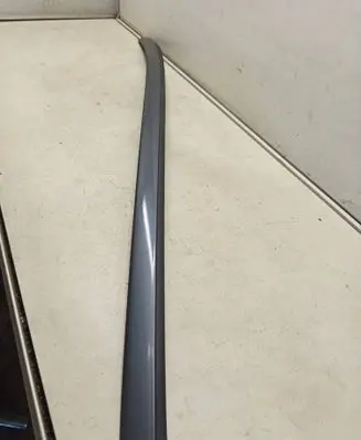 Volvo XC70 Windshield trim 